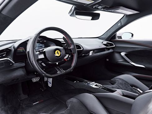 Used 2023 Ferrari 296 GTB RWD image 2