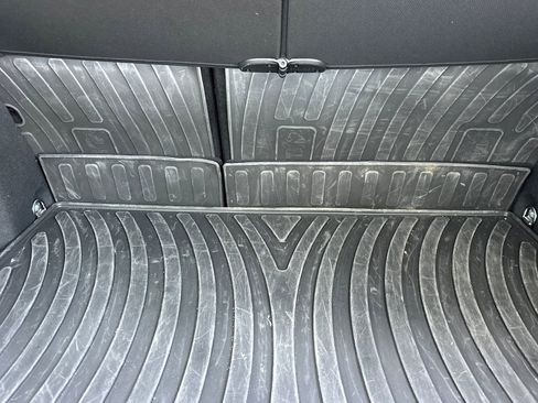 Used 2024 Toyota Prius Prime Premium image 32