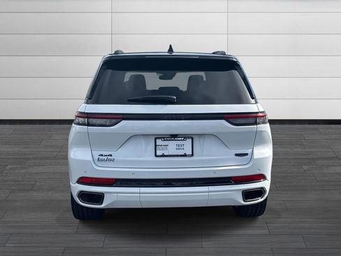 New 2025 Jeep Grand Cherokee Summit w/ Obsidian Package image 5