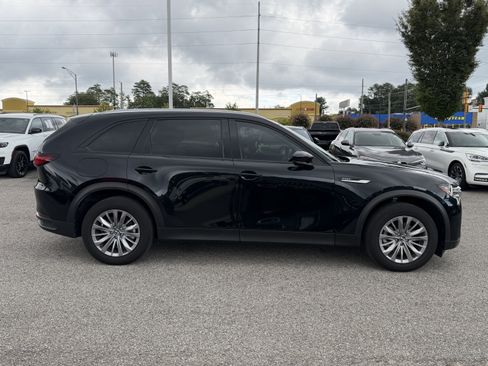 Used 2025 MAZDA CX-90 Plug-In Hybrid w/ Preferred AWD/4WD image 11