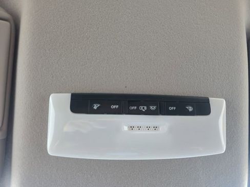 New 2025 Nissan Versa S image 7