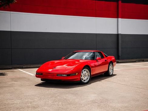 Used 1994 Chevrolet Corvette Coupe RWD image 39