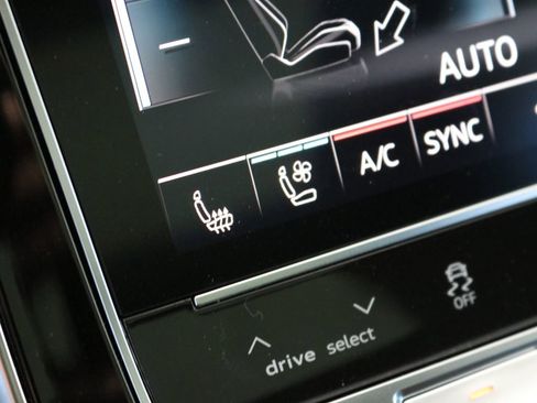 Used 2023 Audi RS Q8 AWD/4WD image 16
