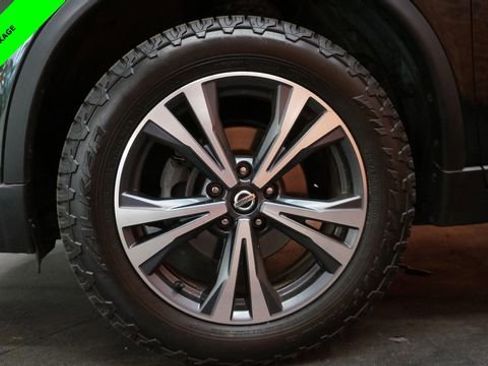 Used 2019 Nissan Rogue SV w/ Sun & Sound Touring Package image 75