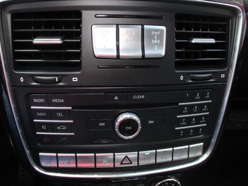 Used 2018 Mercedes-Benz G 550 image 21