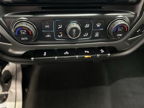 Used 2019 Chevrolet Silverado 1500 LT w/ All Star Edition image 32