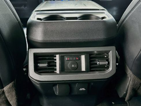 Used 2023 Ford F250 Lariat AWD/4WD image 23