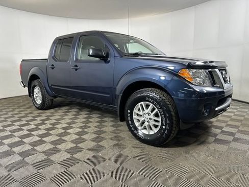 Used 2019 Nissan Frontier SV w/ Value Truck Package image 2