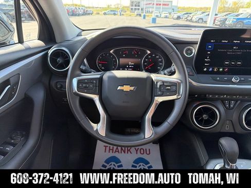 Used 2025 Chevrolet Blazer LT AWD/4WD image 13