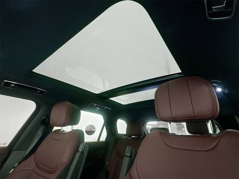 Used 2024 Land Rover Range Rover Sport Dynamic SE image 21