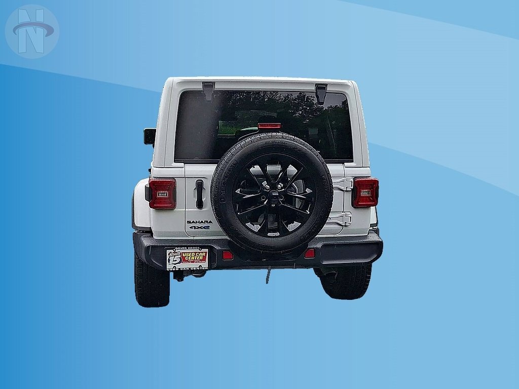 Used 2025 Jeep Wrangler Unlimited Sahara AWD/4WD image 7