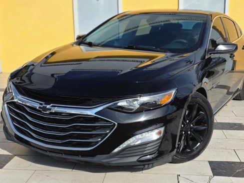 Used 2020 Chevrolet Malibu LT image 3