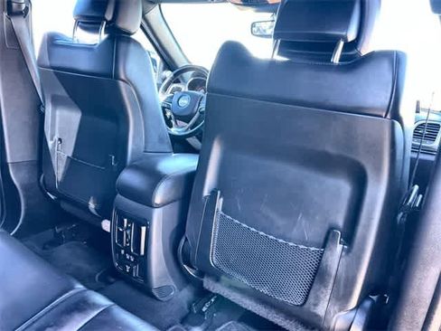 Used 2019 Jeep Grand Cherokee Limited image 13
