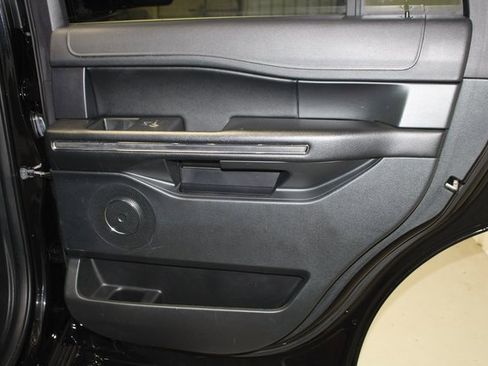 Used 2020 Ford Expedition XLT w/ Equipment Group 201A image 22