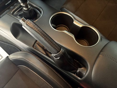 Used 2017 Ford Mustang Shelby GT350 image 12