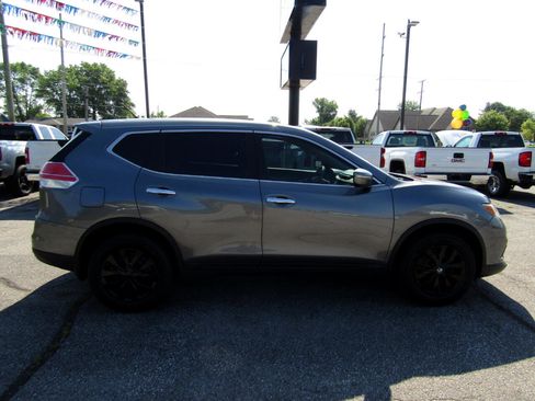 Used 2015 Nissan Rogue S image 8