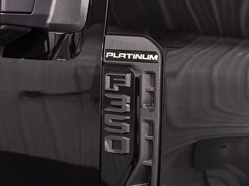 Used 2025 Ford F350 Platinum image 10