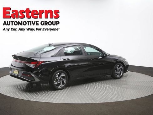 Used 2025 Hyundai Elantra Sport w/ Cargo Package image 41