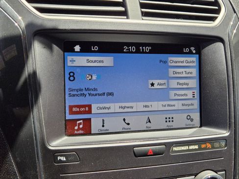 Used 2019 Ford Explorer XLT w/ Equipment Group 202A FWD image 18