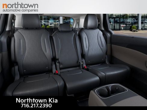 New 2026 Kia Carnival SX FWD image 17