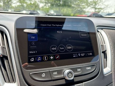 Used 2024 Chevrolet Malibu LT FWD image 14