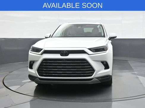 Certified 2024 Toyota Grand Highlander AWD image 2