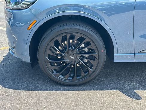 New 2026 Lincoln Aviator Reserve w/ Luxury Package AWD/4WD image 12