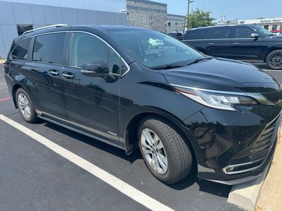 Used 2021 Toyota Sienna Limited