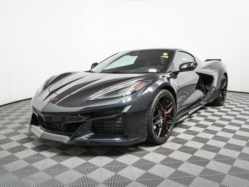 Used 2024 Chevrolet Corvette Z06 RWD image 34