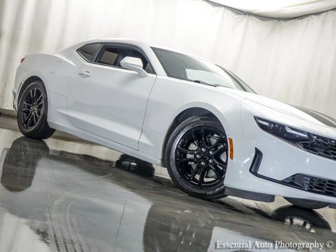 Used 2021 Chevrolet Camaro LS image 4