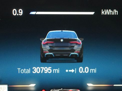 Certified 2023 BMW i4 eDrive40 w/ M Sport Package RWD image 18