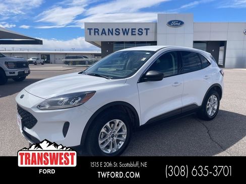 Used 2022 Ford Escape SE image 1