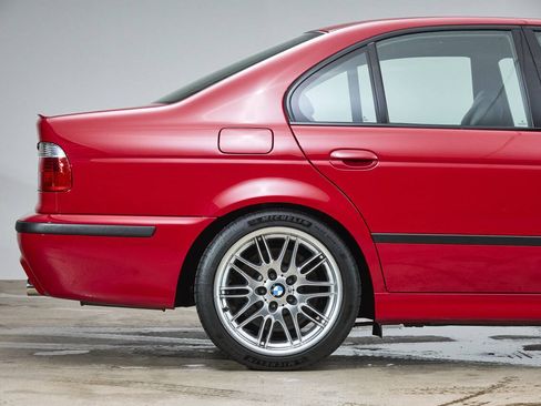 Used 2001 BMW M5 RWD image 27