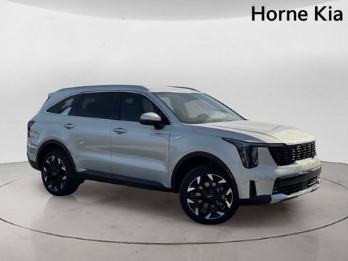 New 2026 Kia Sorento EX AWD/4WD image 2