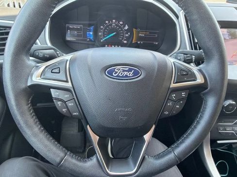 Used 2020 Ford Edge SEL w/ Convenience Package AWD/4WD image 17