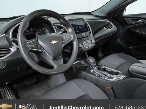 Used 2023 Chevrolet Malibu LT FWD image 4