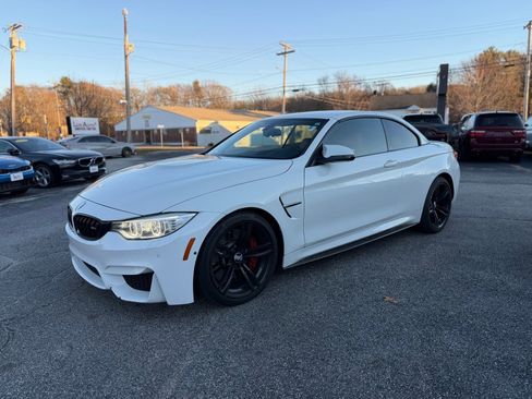 Used 2015 BMW M4 Convertible image 5