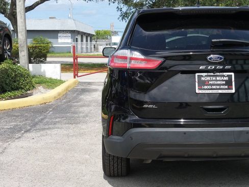 Used 2022 Ford Edge SEL w/ Sport Appearance Package AWD/4WD image 16