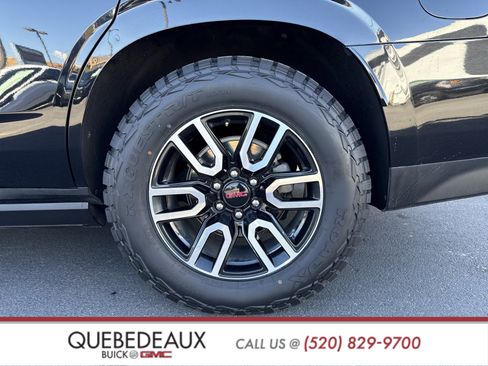 Used 2021 GMC Yukon AT4 w/ AT4 Premium Plus Package image 3