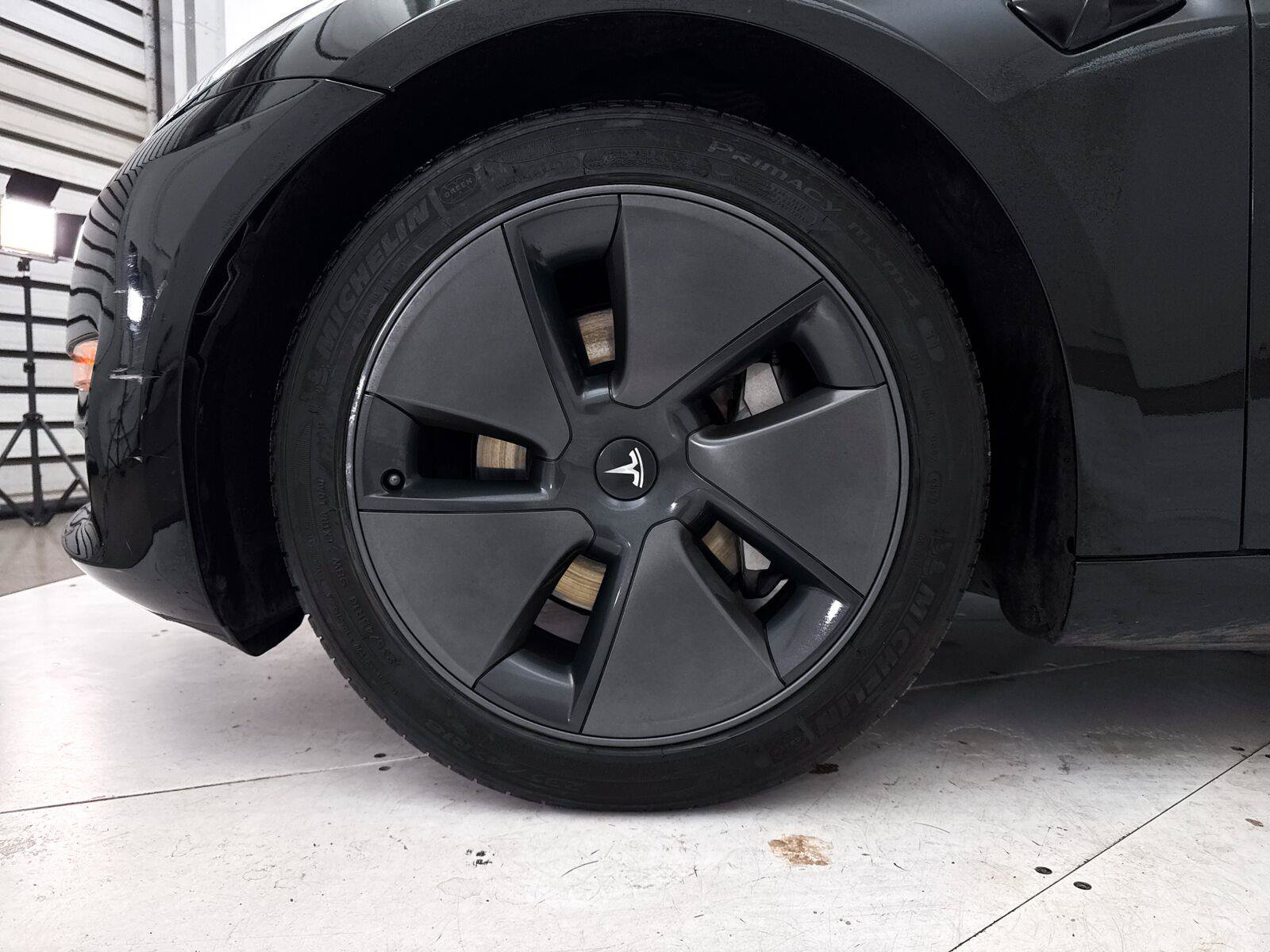 Used 2023 Tesla Model 3 Standard Range RWD image 14
