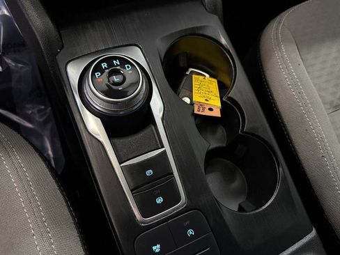 Used 2022 Ford Escape SE image 15