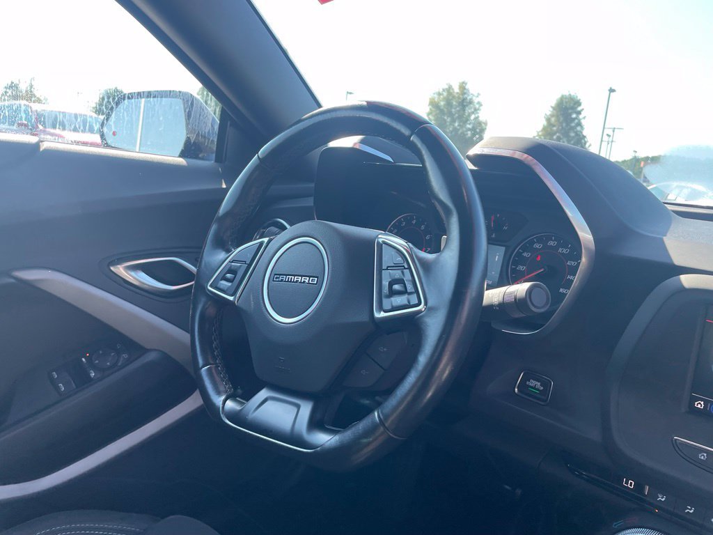 Used 2023 Chevrolet Camaro LT RWD image 27