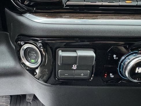 New 2026 GMC Sierra 1500 SLE w/ X31 Off-Road Package image 15