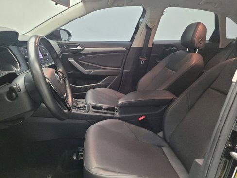 Used 2019 Volkswagen Jetta SE FWD image 17