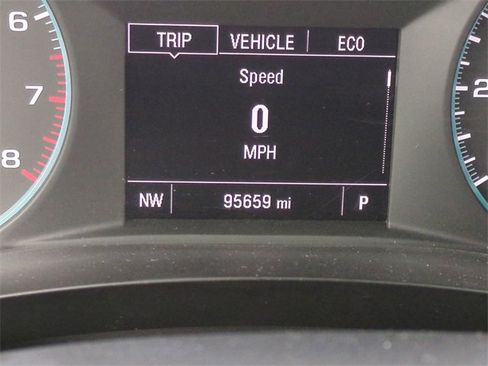 Used 2022 Chevrolet Traverse LS w/ Midnight/Sport Edition image 33