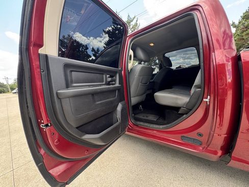 Used 2014 RAM 1500 Express AWD/4WD image 13