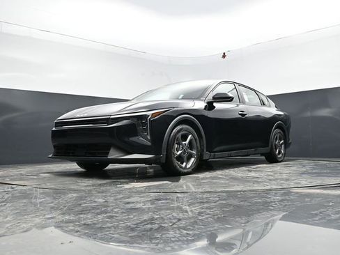 Used 2025 Kia K4 FWD image 44