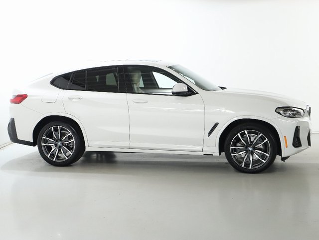 Used 2024 BMW X4 xDrive30i w/ M Sport Package AWD/4WD image 10