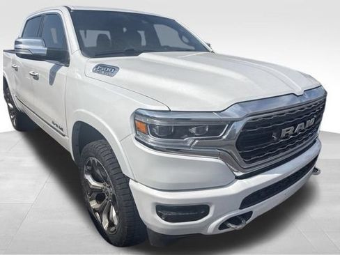 Used 2022 RAM 1500 Limited AWD/4WD image 11