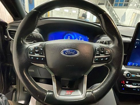 Used 2020 Ford Explorer ST w/ Premium Technology Package image 22